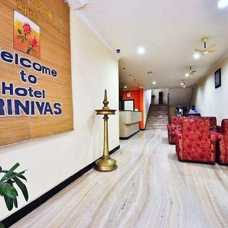 โรงแรมสรินิวัส Kochi ภายนอก รูปภาพ